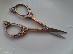 Copper-colored needlework scissors with a butterfly pattern, 12 cm