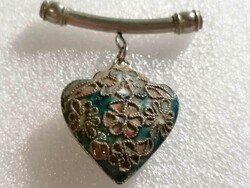 Heart-shaped pendant with old silver-plated compartment enamel
