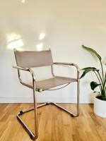 Bauhaus csővázas szürke bőr szék