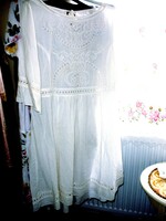 Fluffy white dress with an openwork pattern, 100% cotton kappahl