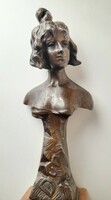 Szecessziós spialter női mellszobor, szobor márvány talpon