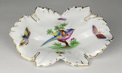 1Q939 Herend leaf-shaped porcelain ashtray with bird of paradise pattern