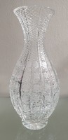 Gyönyörű,csiszolt kristály váza 21,5 CM,hibával