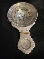 Ezüst antik teaszűrő 105 gramm.