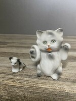 2 pieces of cat porcelain