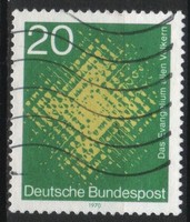 Bundes 3929 Mi 647       0,30 Euró