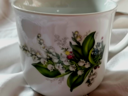 Beautiful, large mug with lily of the valley. 6.5 Dl.