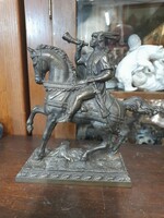 Old bronze-engraved metal hunting scene horse figure with horns, statue. 18.5 Cm.