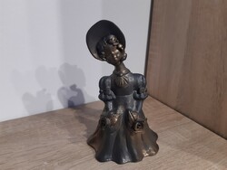 Bod éva ceramic little girl 20 cm