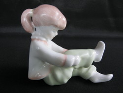 Porcelain little girl from Aquincum