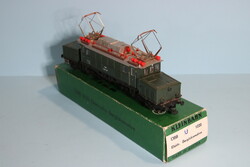 Kleinbahn 1020 ÖBB Elektromos hegyi mozdony dobozában