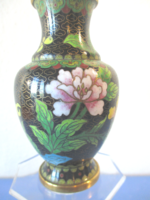 Oriental vase of colored split enamel
