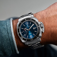 Alpha sierra phantom b-001 automatic wristwatch