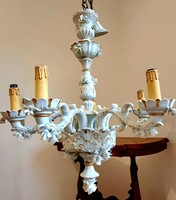 Capodimonte 6-branch porcelain chandelier with flower decoration and gold painting. (Video!)