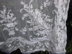 Tablecloth - lace - 140 x 140 cm - handmade - snow white - old - Austrian