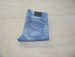 72D idenimi straight fit men's jeans size 32,