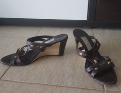 Sartoni olasz 39-es éktalpú, bőr női cipő, papucs, szandál