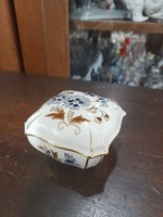 Zsolnay cornflower pattern porcelain box, bonbonier. 9.5 Cm.