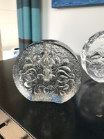Scandinavian monofilament glass vase, thick disc (m108)