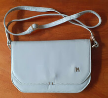 Good quality, new, gray leather bag. 23X15x3 cm
