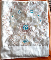 Silk, embroidered decorative pillow. 44X37 cm