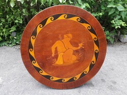 Intarziás biedermeier asztal.