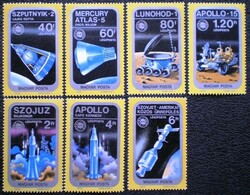 S3044-50 / 1975 Soviet-American joint spaceflight stamp series postal clerk