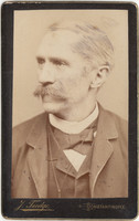 Tiedge János (1819-1888) fényképész időskori önarcképe, kb. 1888