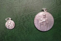 Silver-plated metal religious pendant coin patrona hungariae and Maria Zell grace coin grace item