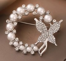 Brooch, brooch bro259b - silver-colored butterfly with pearl wreath approx. 45mm