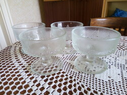 Ice cream and dessert glasses with bubble pattern