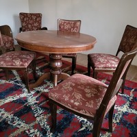 Rusztikus nappali bútor szett. Rekamié,két fotel, ebédlőasztal székekkel.
