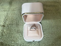 18k fehéraranygyűrű 0.21ct gyémánttal, Certifikáttal