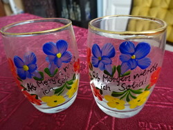 Két darab üveg pálinkás kupica, kézzel festett virágmintával. Vanneki!