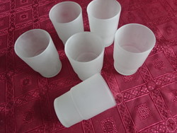 Kettő darab opál üveg vizespohár, magassága 9,5 cm, átmérője 6,5 cm. Vanneki!