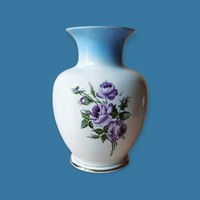 Hollóházi porcelán váza ibolya virágmintás díszítéssel