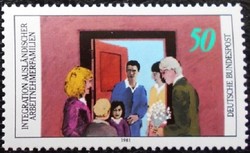 N1086 / Germany 1981 integration of foreigners stamp postal clerk