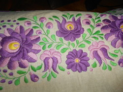 Decorative cushion cover on raw canvas base embroidered with Matyó pattern 57 cm x 41 cm