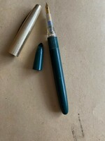 Bakelite pen, fountain pen, xx. Around the center of Szd., without a sign. In good condition.