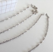 Twisted, shiny, rhodium-plated silver chain