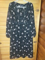 M&s floral knit lined dress. L. Bust: 54cm, waist: 48cm.