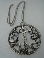 Swedish craftsman necklace with a very beautiful and exciting pendant, the chain is 68 cm, the pendant is 5.5 cm