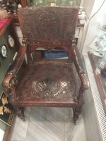 Antique renaissance throne chair. Good condition.