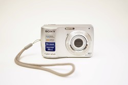 Sony Cyber-Shot Digitális Fényképezőgép