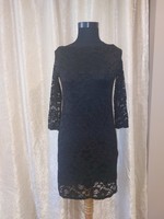 New look black elastic lace dress size m. Chest: 40-55cm.