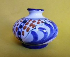 Small ceramic vase (or calamari)