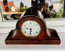 Seth Thomas half-baked American mantel clock