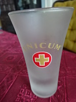 Füst üvegű pálinkás kupica, Unicum +, magassága 9 cm. Vanneki!