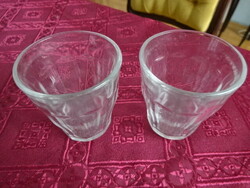 Retro üveg kávéspohár, magassága 6,7 cm, ármérője 6,5 cm. Két darab. Vanneki!