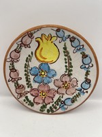 Antique ethnographic wall plate with tulips. Size 15 cm. 5045